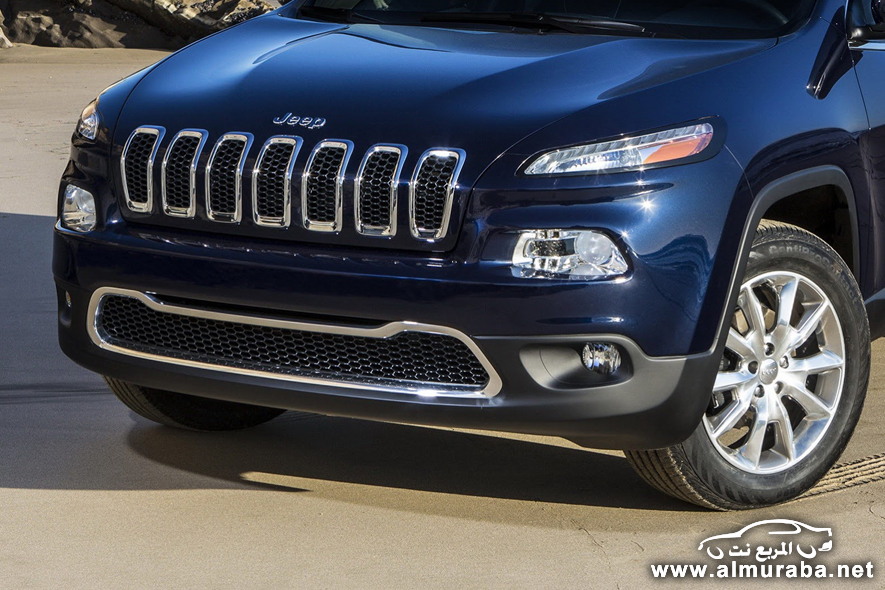 رسمياً جيب شيروكي 2014 بشكلها الجديد كلياً بالصور وبجودة عالية Jeep Cherokee 2014 7